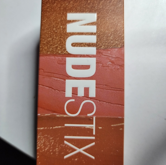 NUDESTIX Sunset Nudes 3-piece Set - Picture 3 of 6